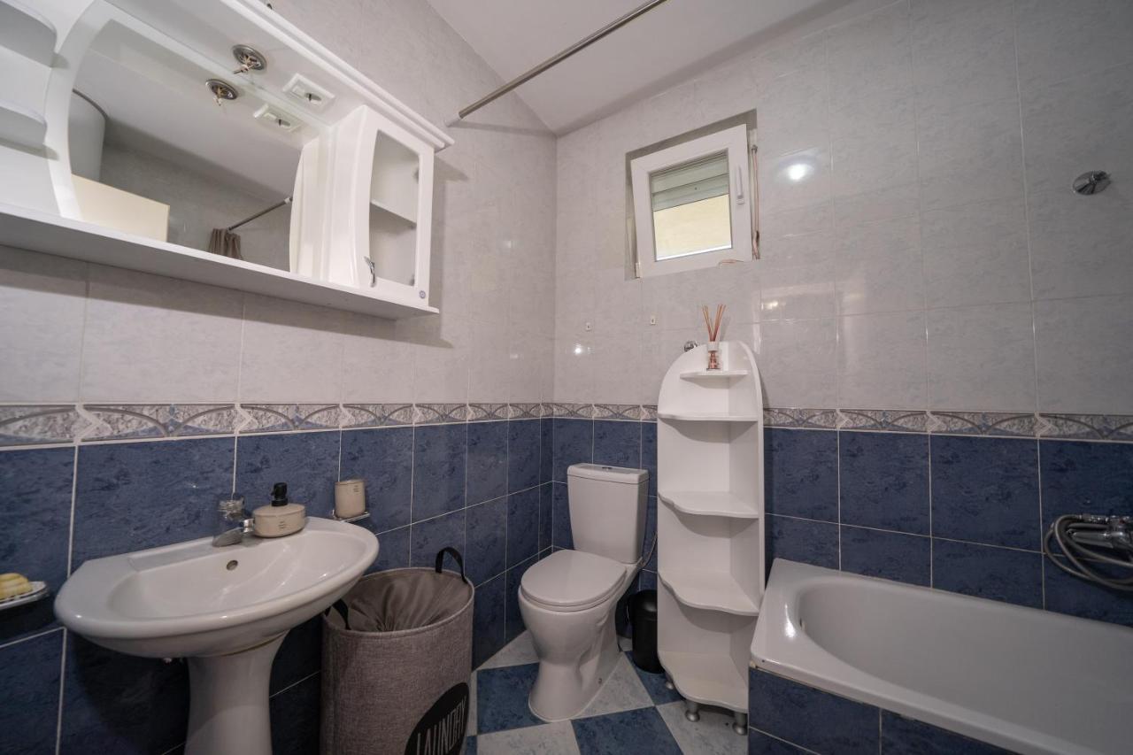 Sunshine Apartment โกตอร์ ภายนอก รูปภาพ
